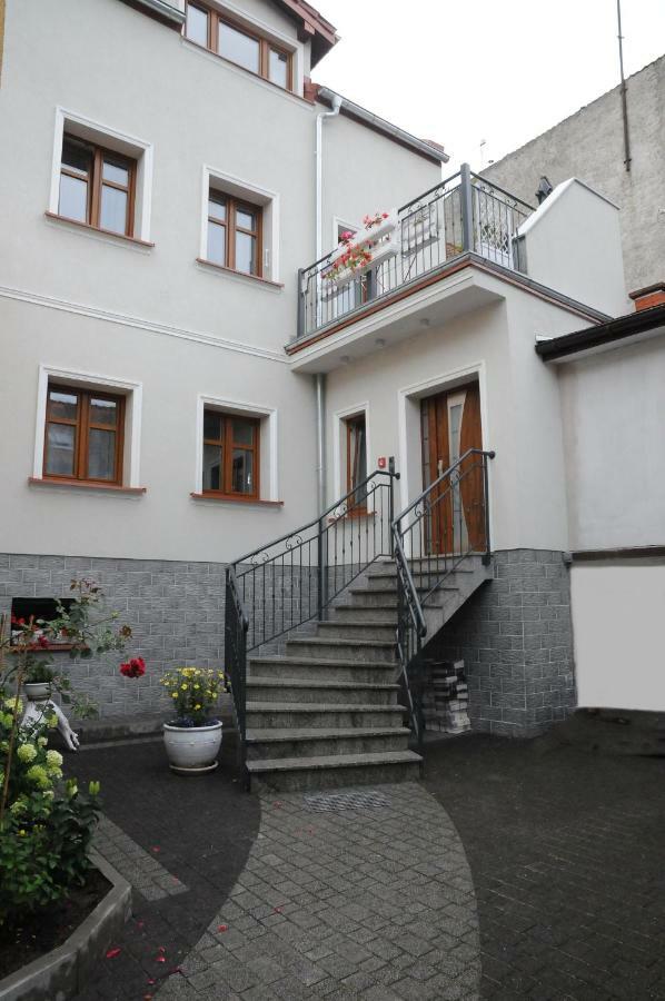 Kamienica Apartment *